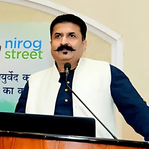 Dr. Vinay Kumar Khullar